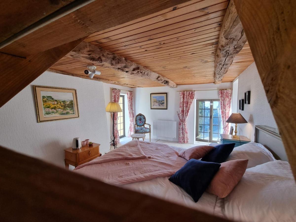 Les Berges De La Planchette Bed & Breakfast Yvignac-la-Tour ห้อง รูปภาพ