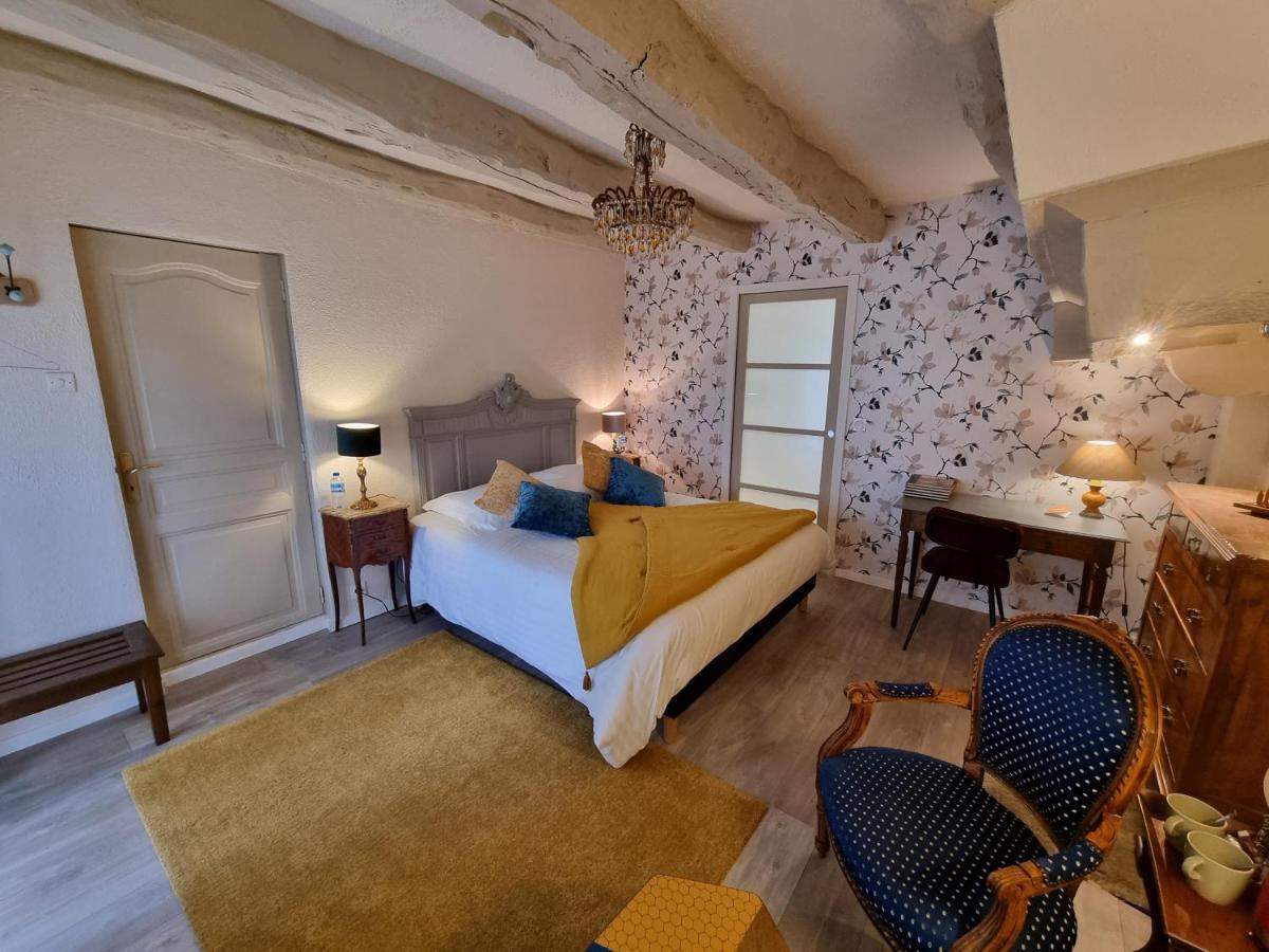 Les Berges De La Planchette Bed & Breakfast Yvignac-la-Tour ภายนอก รูปภาพ